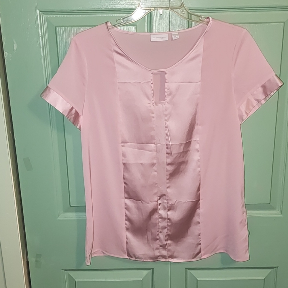 New York & Company Stretch Pale Pink Top (Size L) Like New - Picture 2 of 7
